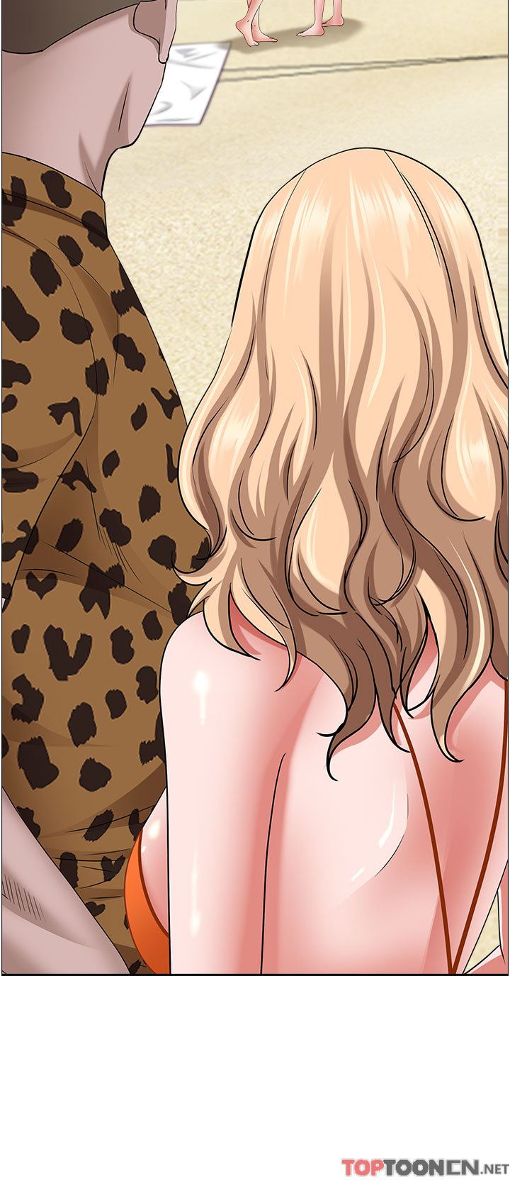 霸占人妻第87话-阿姨,我帮妳擦防晒