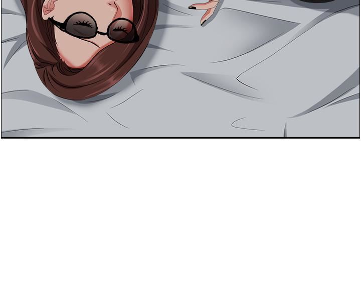 霸佔人妻第89話-被當眾脫下泳衣