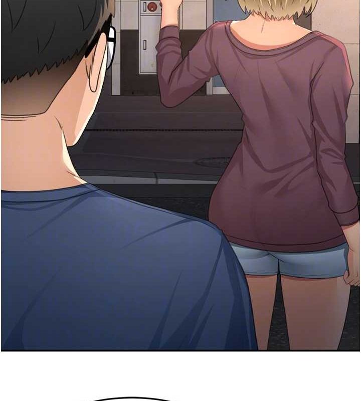 頂加套房的春天第14話-餐桌下調情