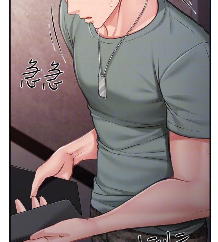 报告女班长:一根突起第8話-在人母面前掏出那根