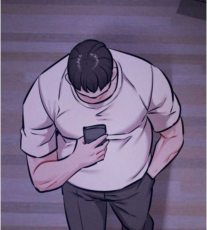 選手村:母豬調教第40話-同時插入兩個洞&hellip;