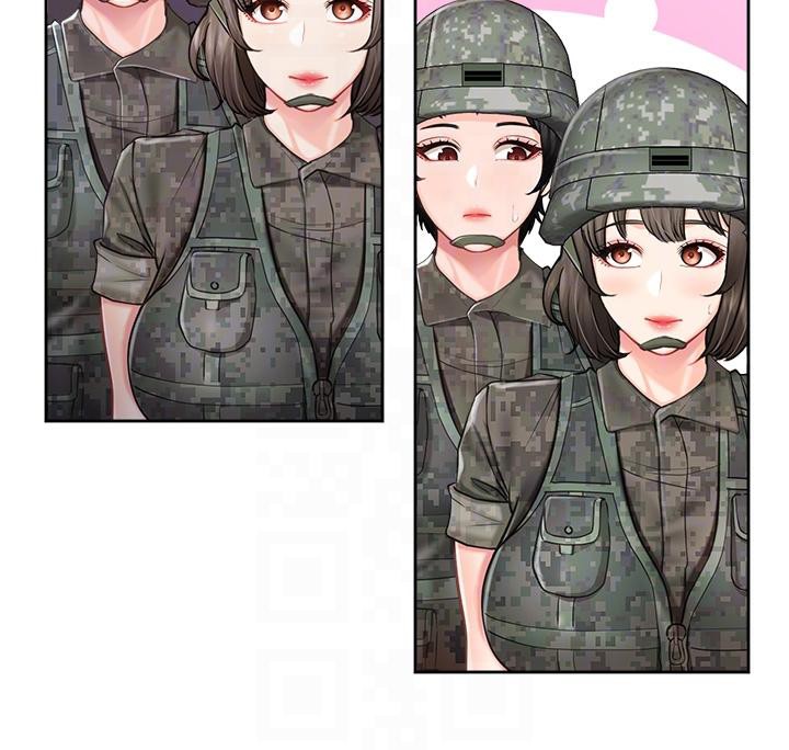 報告女班長:一根突起第29話-訓練中發情的女兵們