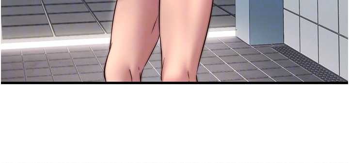 民宿精营中第43話-躲在浴缸裡觀淫