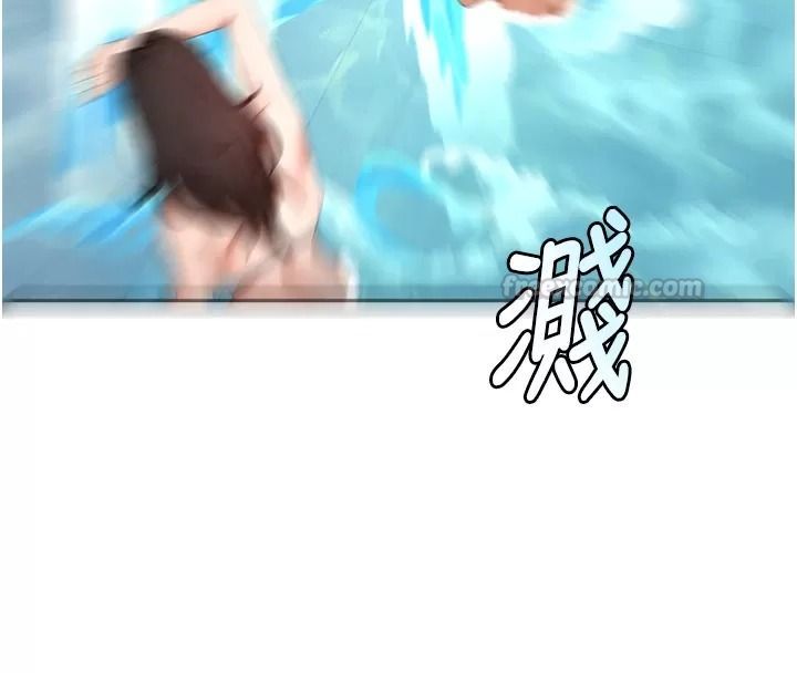 顶加套房的春天第86話-泳池裡的挑逗